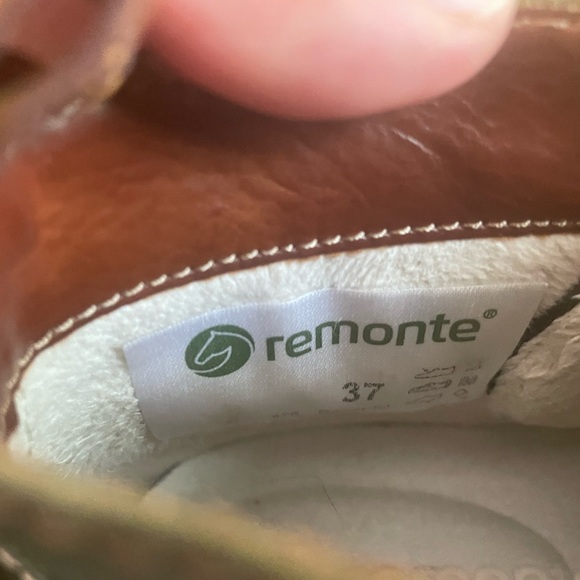 Remonte Olive and Brown Sneakers - Picture 6 of 12